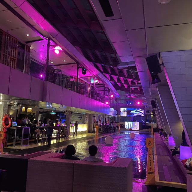 SkyBar - a Romantic Sky-High Experience 