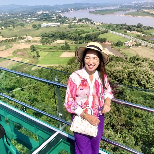  🧚🏻‍♀️  สกายวอล์กผาเงา สามแผ่นดิน 🧚🏻‍♀️