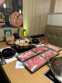 來自日本黑樺牛牧場火鍋放題