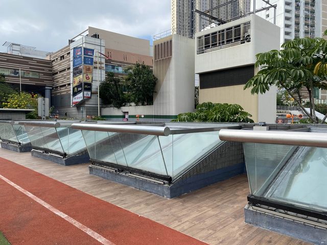 樂富廣場大型蔬果裝置