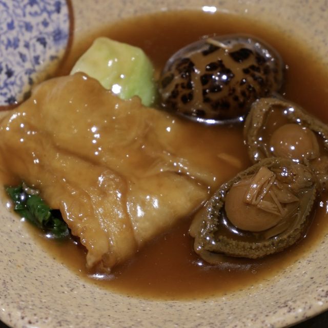 新開張放題之花膠魷魚和甜品都出色 新開張放題之花膠魷魚和甜品都出色