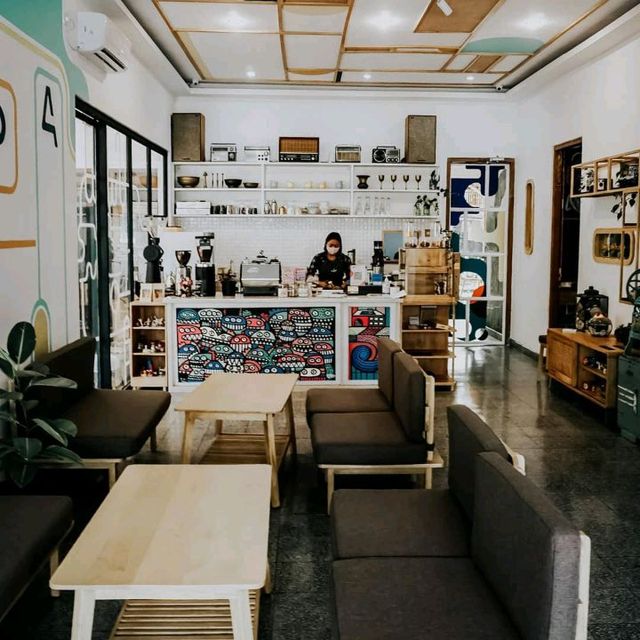 Roepa Plus Coffee - Yogyakarta