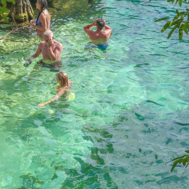 자연이 만든 수영장 Cenote Azul