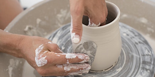 Pop Up Wheel Throwing with Joanne Searle | Clay Studio Canberra