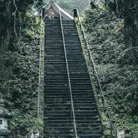 山奥にぽつりと存在する隠れた神社