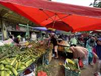 Outdoor farmers’ market