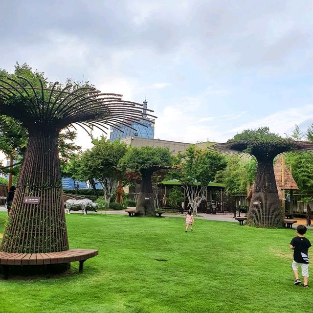 요즘 놀이터 클라쓰 🦕🦖 💗