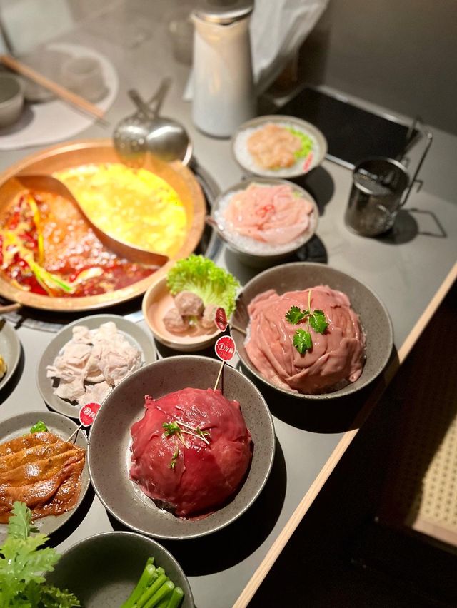 方叔叔開到黎中環啦🥳🥳🥳 高質重慶火鍋店！