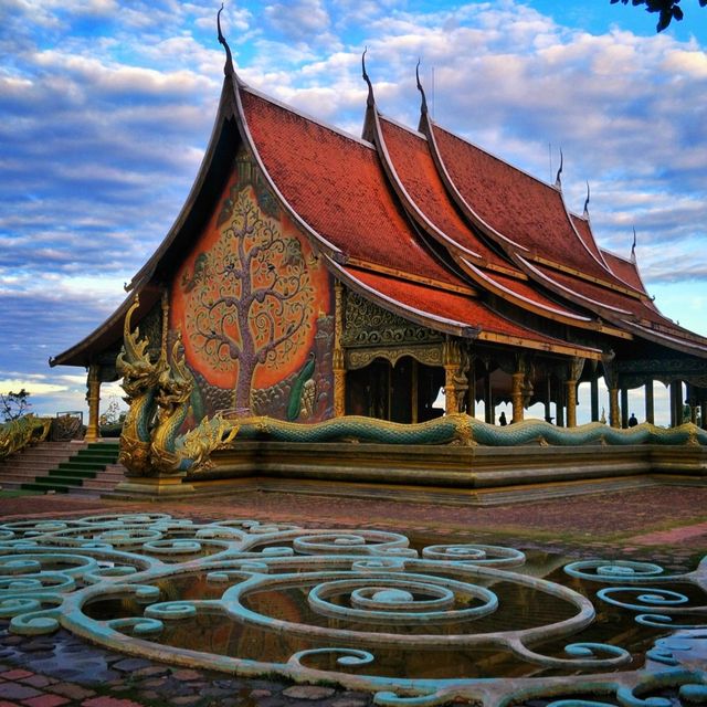 วัดสิรินธรวรารามภูพร้าว อุบลราชธานี 