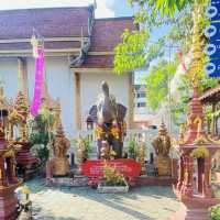 ทำบุญไหว้พระ | วัดล่ามช้าง | เชียงใหม่