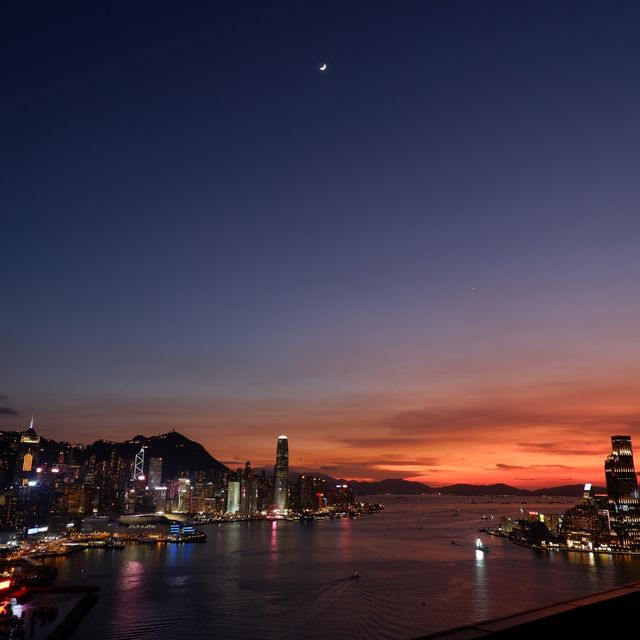 CP值極高套票，天台飽覽維港 