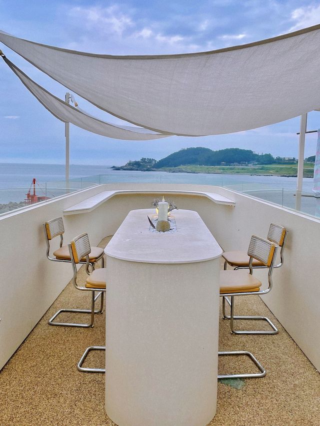 로프탑 오션뷰가 예쁜 CAFE BASE