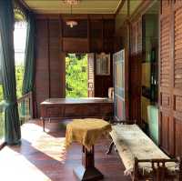 สิบสองหน่วยตัด ร้านอาหาร คาเฟ่ และที่พัก 