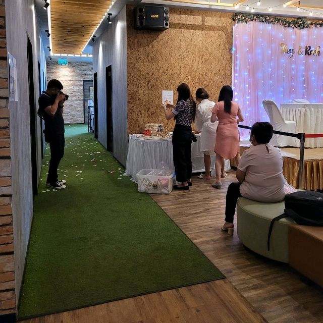 7th Heaven KTV and Cafe