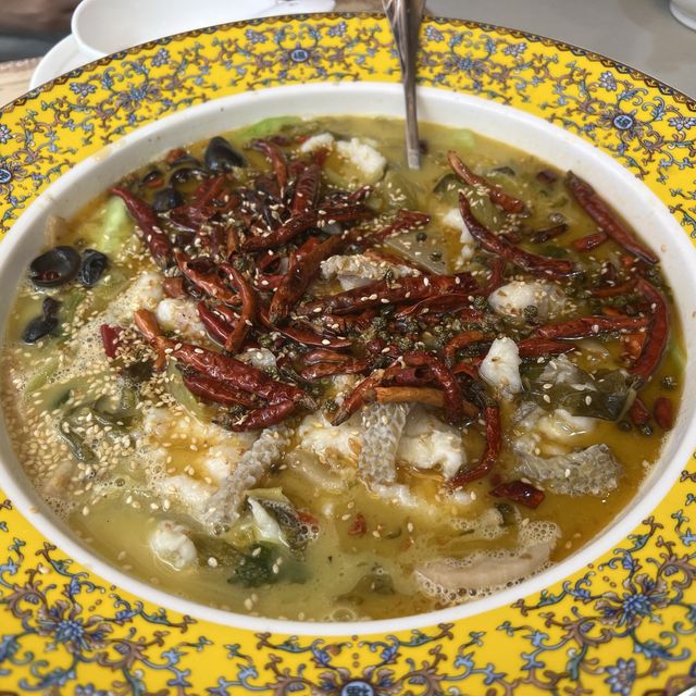 高質地道酸菜魚