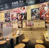 驚喜拉麵小店