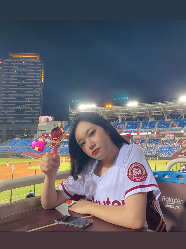 台灣桃園 樂天桃園棒球場 邊吃烤肉邊看球！