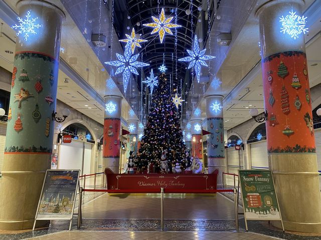 大阪・梅田の地下。ディアモール大阪(DIAMOR Osaka)のクリスマス