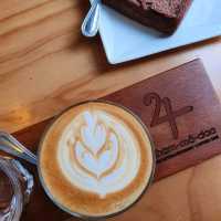 dham-má-daa cafe 