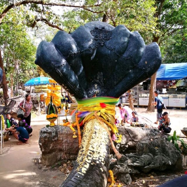 วัดถ้ำวังผาพญานาคราช  จ.อุบลราชธานี