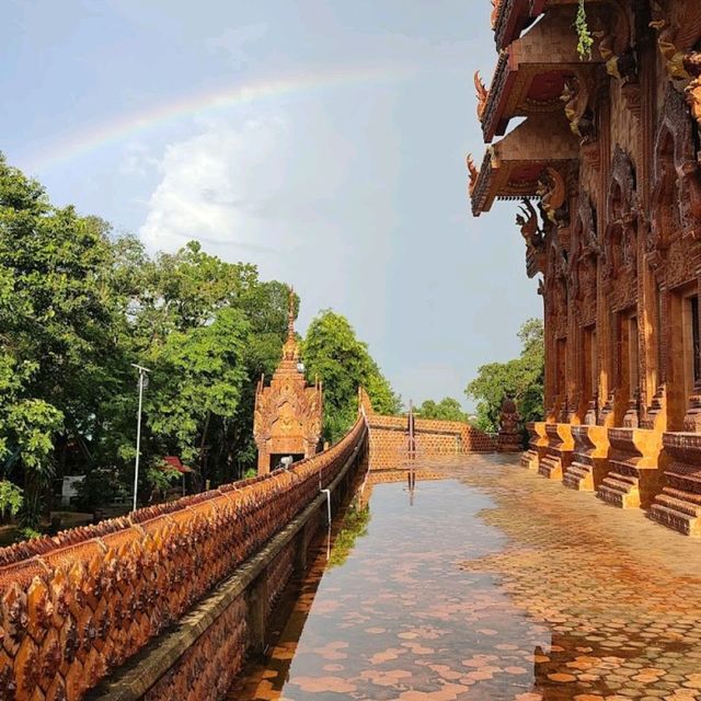 วัดภูเขาแก้ว จ.อุบลราชธานี