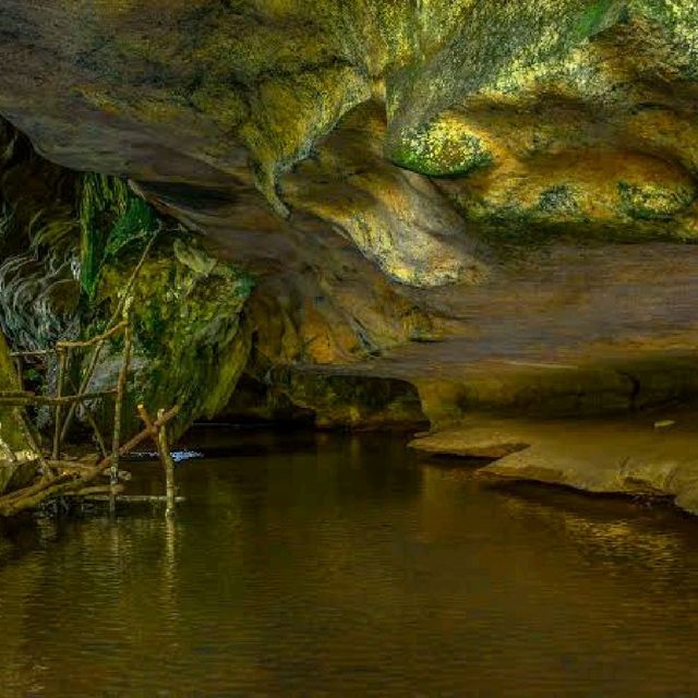 Batu Kapal Cave