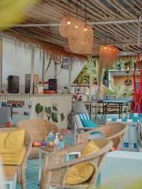🏝Hugo Hub Phuket🏝จุดนัดชิลล์ริมชายหาด