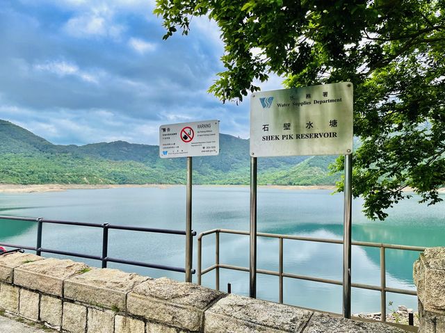 石壁水塘神秘海景 石壁水塘神秘海景