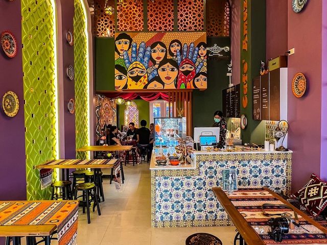 คาเฟ่ตกแต่งสไตล์โมร็อคโก เมนูน้ำของCafeAmazon