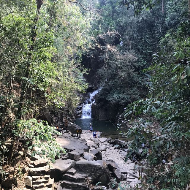 สดชื่นชุ่มฉ่ำมาก ที่น้ำตกพลิ้ว, จันทบุรี