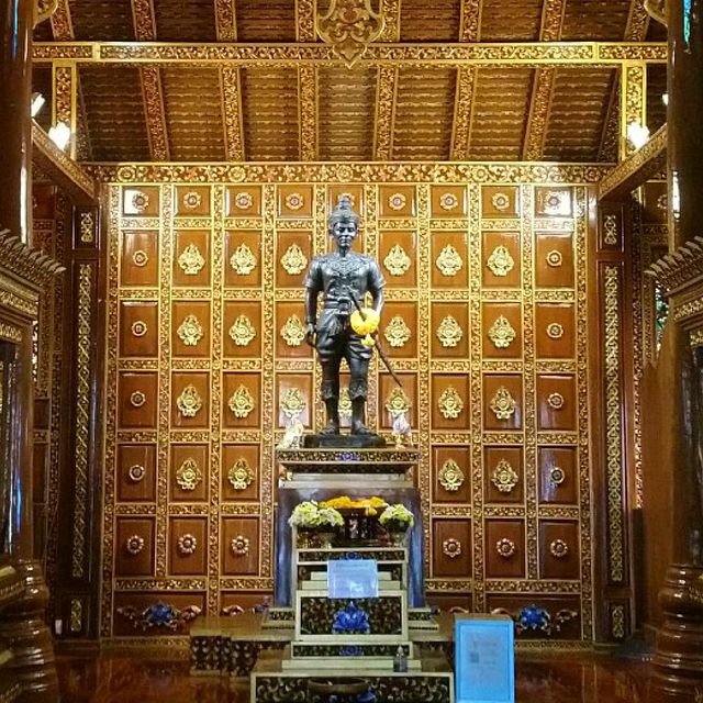 หอพระบรมฉายามหาราชพุทธิรังสรรค์