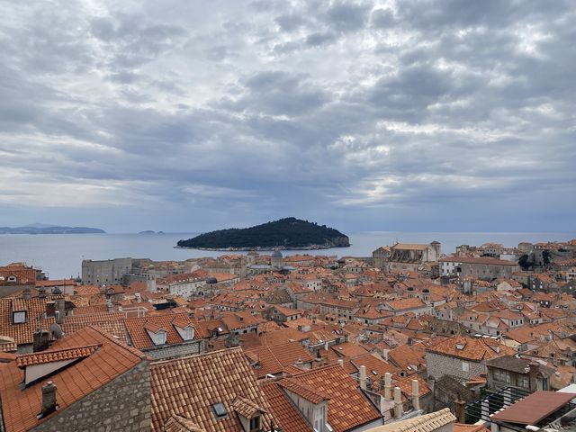 Walking along the Walls of Dubrovnik