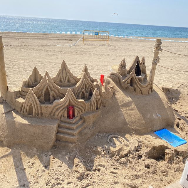 바르셀로네타 해변의 청량한 오션뷰🏖