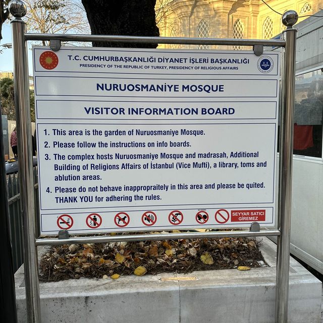 Nuruosmaniye Mosque 