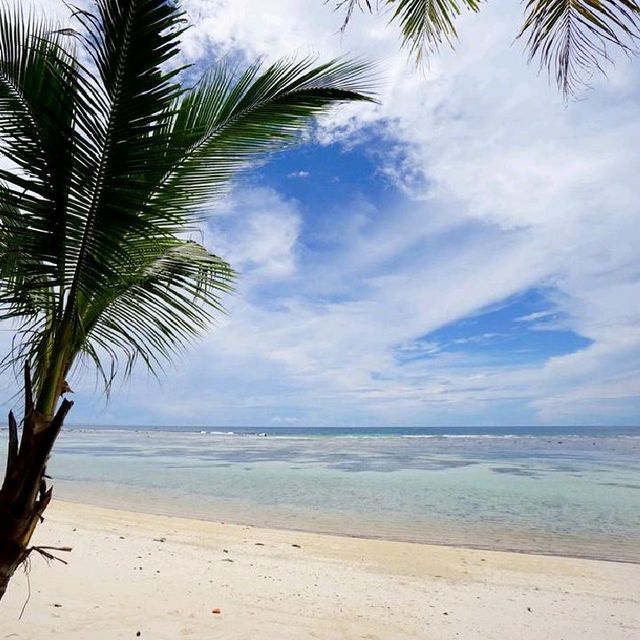 BASE G BEACH, PAPUA