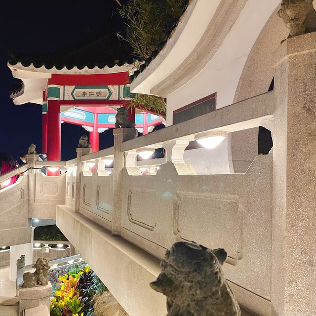 絕美夜景！太平山頂獅子亭