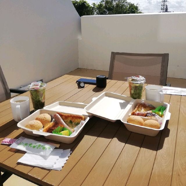[沖縄市]駐車場🅿️と部屋が直結のホテル✨「HIYAGUN Lanai Resort」