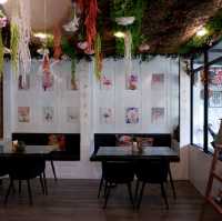 เที่ยวคาเฟ่สุดฟิน กินส้มตำสุดแซ่บ @วัดถ้ำเสือ