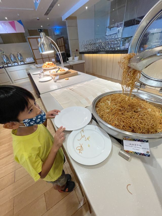 太陽村莊親子住宿