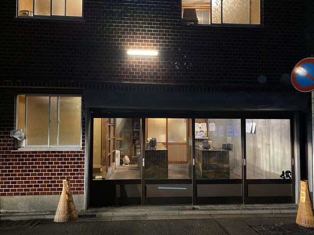  店名・営業内容が外観からほぼわからない『suba(すば)』屋さん