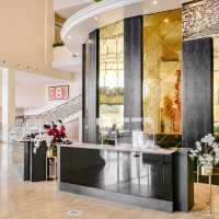 ที่พักพัทยา สระว่ายน้ำาวยมาก! “Grand Palazzo”