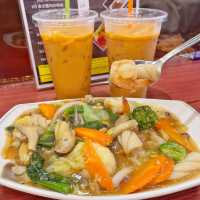 休閑泰國菜午餐