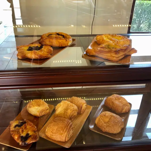 Comfortable at Mineral coffee shop