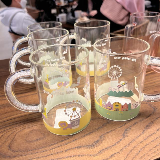 韓国【エバーランド】遊園地内のかわいいコーヒーチェーン店💜Coffee Bean