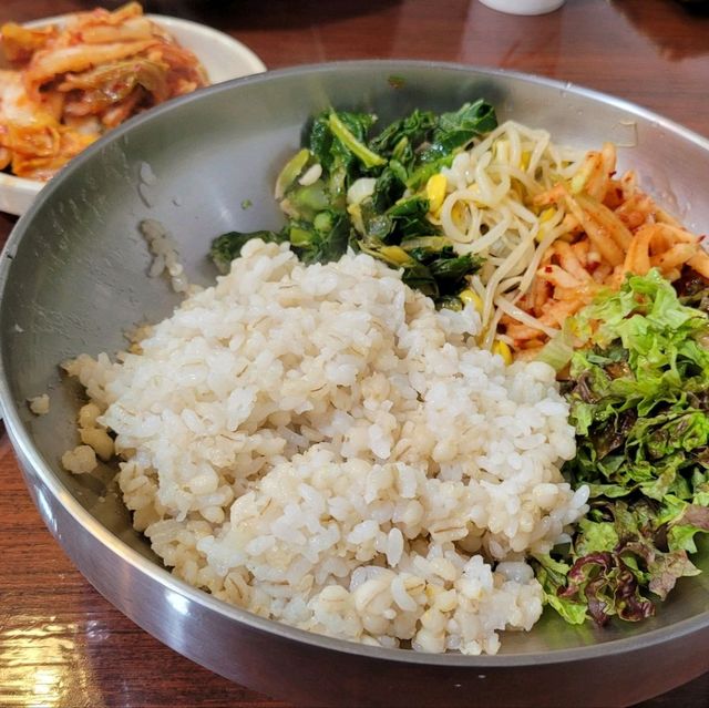 춘천중앙시장 보리밥 손칼국수 맛집 오팔국숫집 | 트립닷컴 춘천 춘천중앙시장 보리밥 손칼국수 맛집 오팔국숫집 | 트립닷컴 춘천 