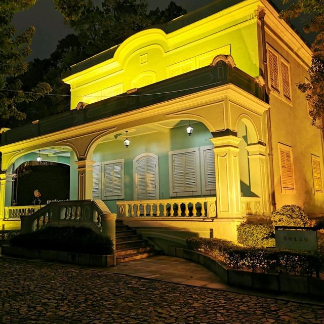 Night view of Taipa House Museum 