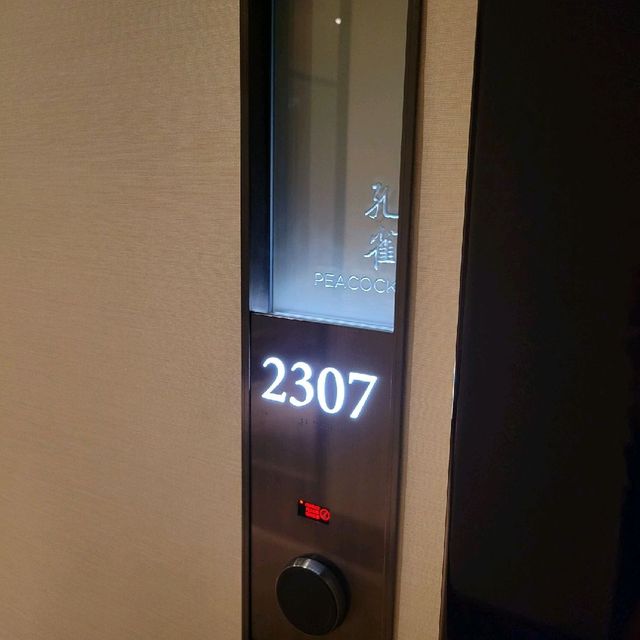 前所未有既跳樓優惠：半島酒店