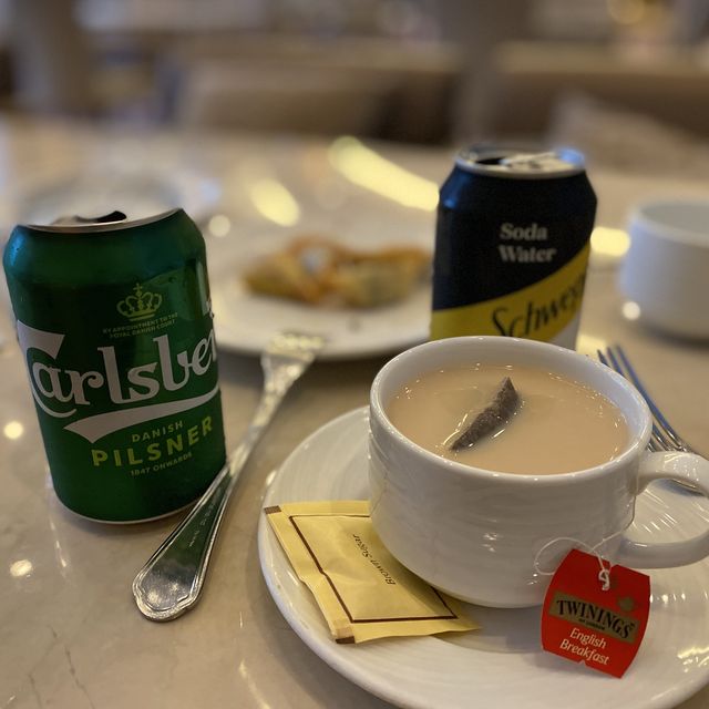 在高空中吃早餐
