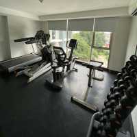 Stay with Nimman Rooftop pool and gym