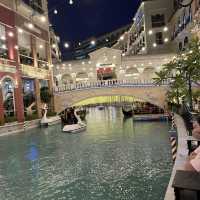 Venice Grand Canal Mall Manila Philippines 